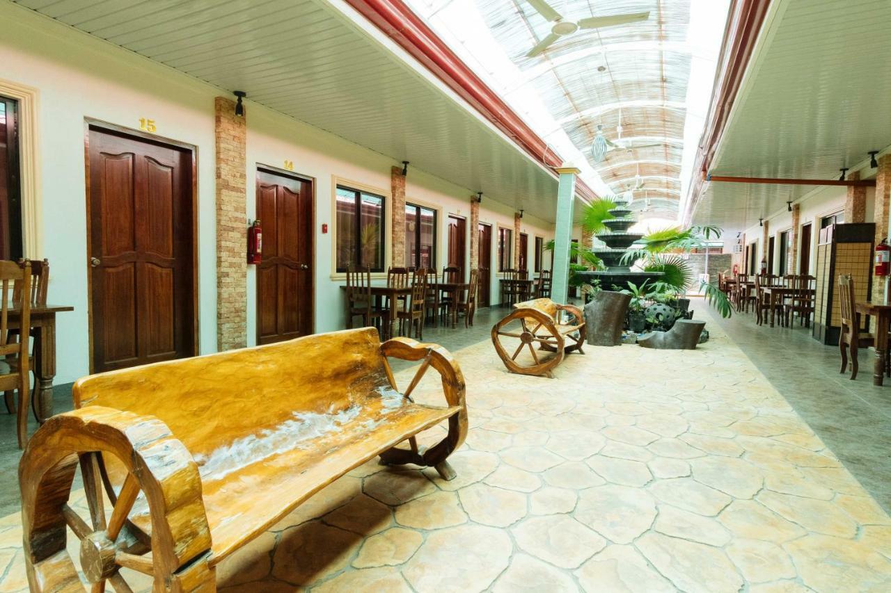 פורטו פרינססה Reddoorz Premium Near Pristine Beach מראה חיצוני תמונה