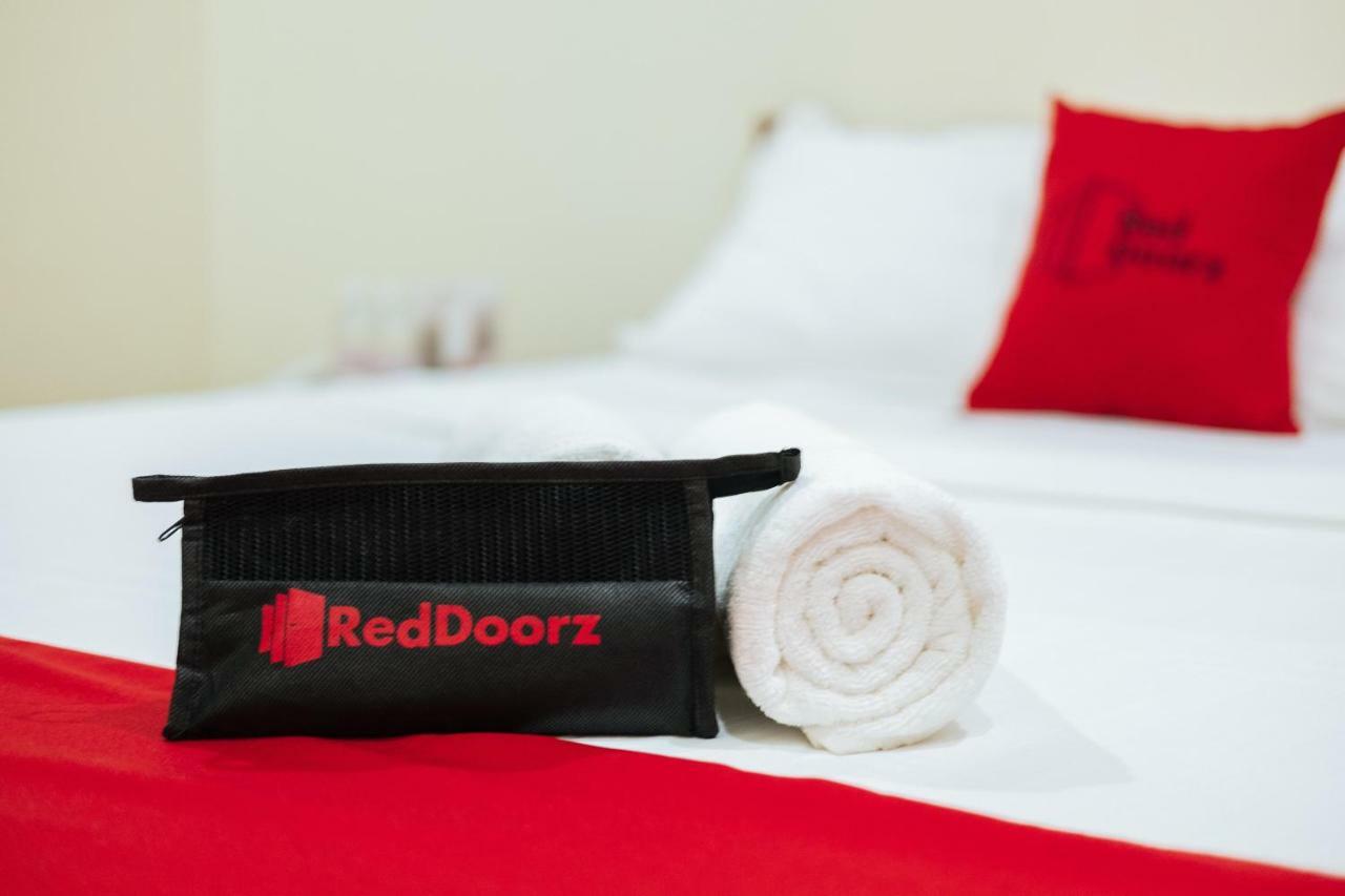 פורטו פרינססה Reddoorz Premium Near Pristine Beach מראה חיצוני תמונה